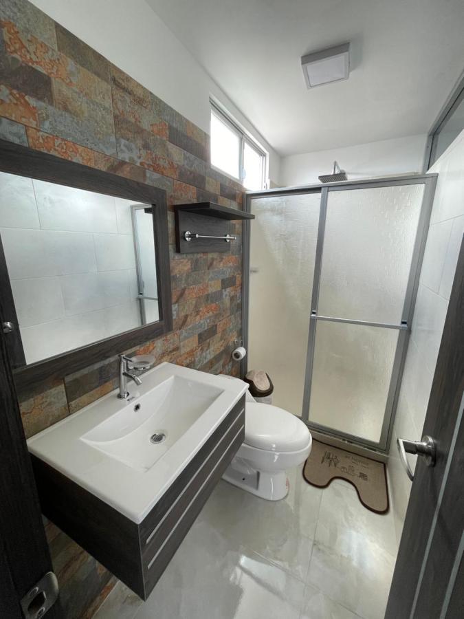 Sara Hotel Ibarra Bagian luar foto