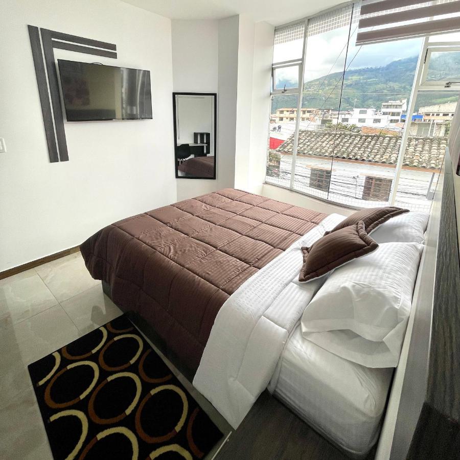 Sara Hotel Ibarra Bagian luar foto